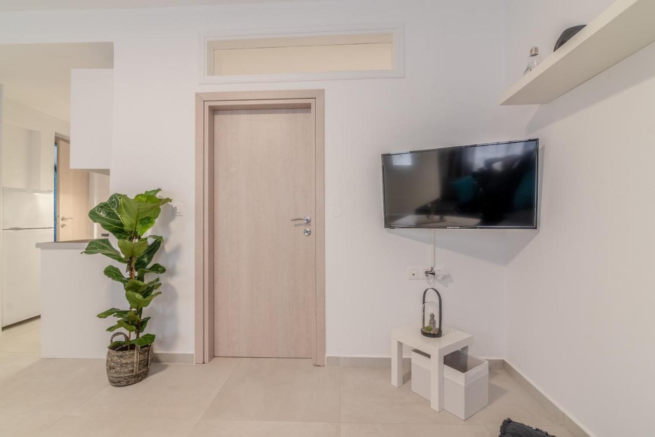 Stylish & Relax Flat For Friends & Couples
